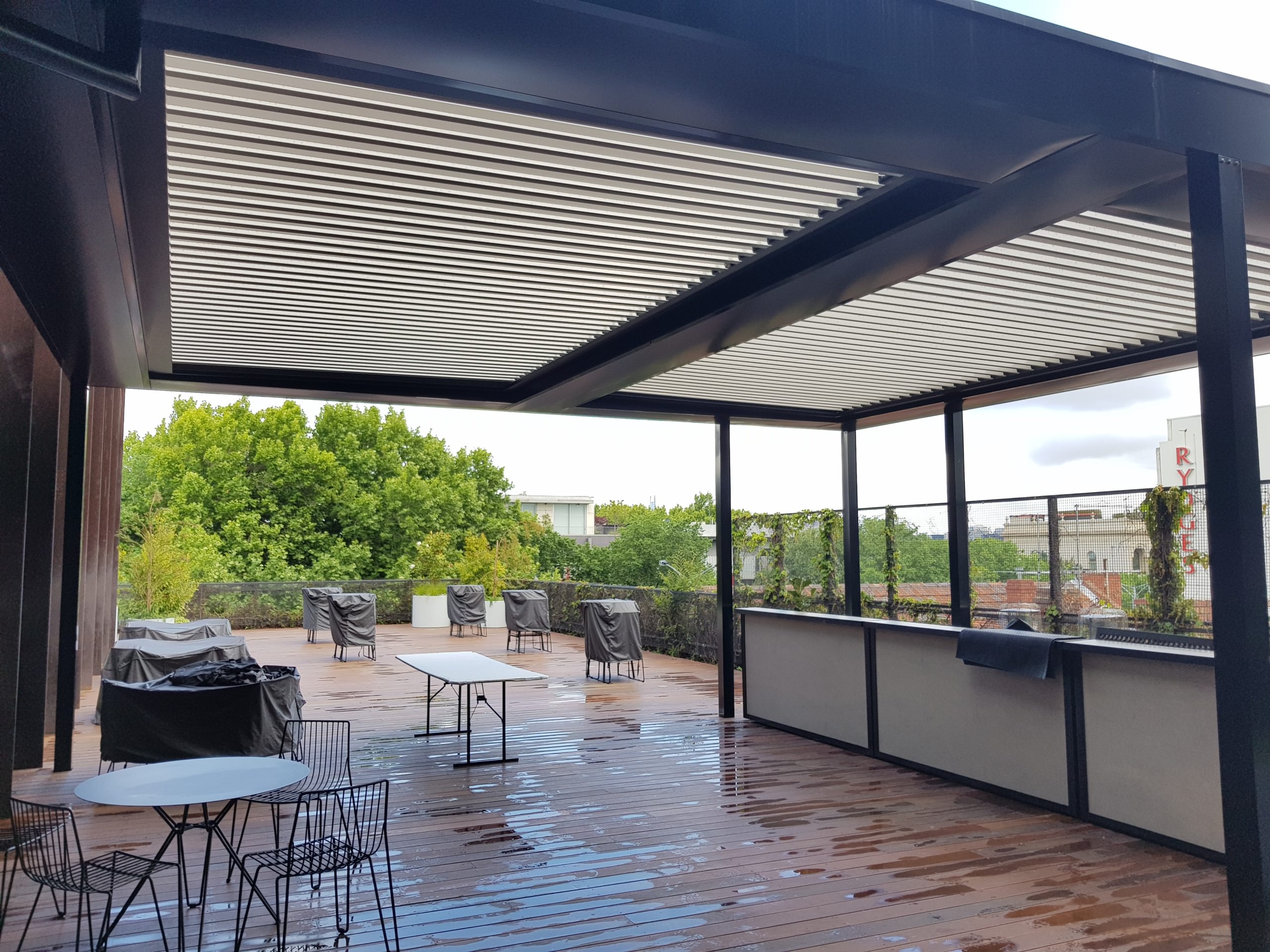 Read more about the article Ultimate Louvre Roof Melbourne