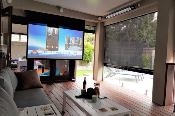Pool Side Outdoor room with Bar, Pizza, Tv - Carnegie - Melbourne